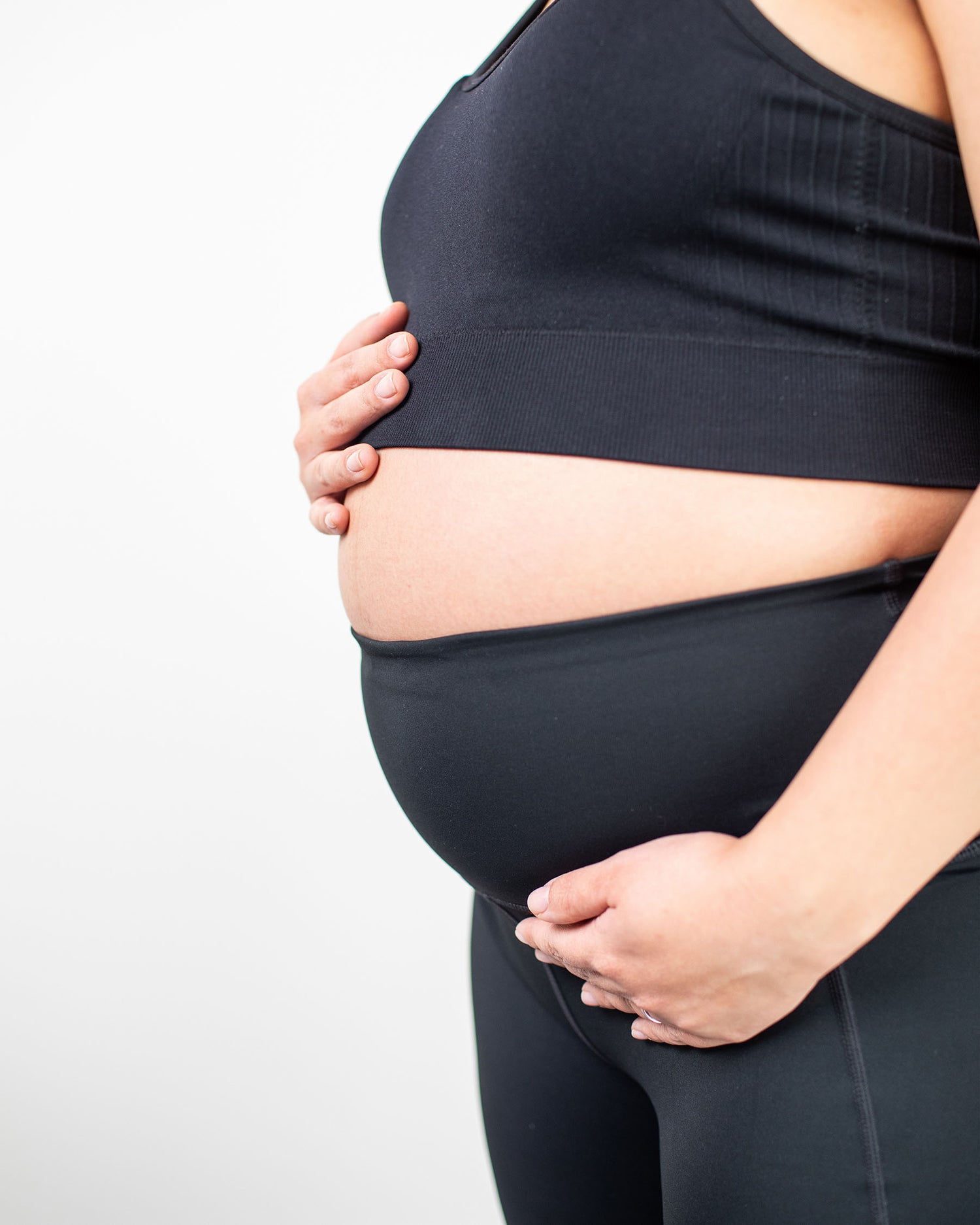 PADA Tribe - Yoga pants that fit pregnant women